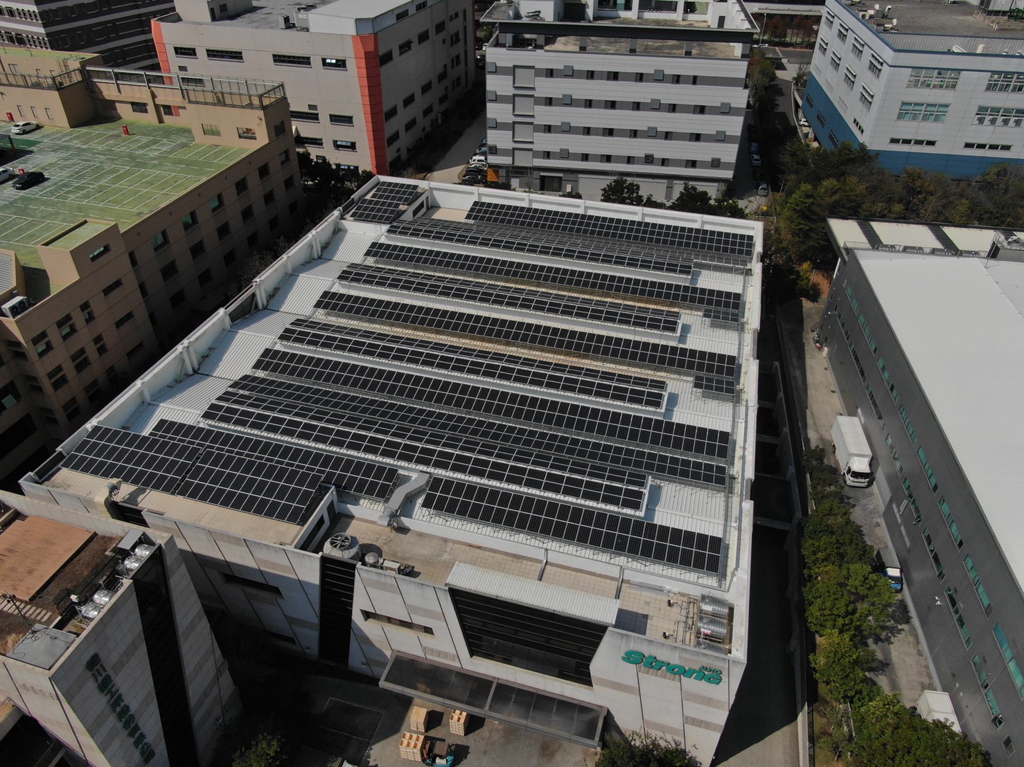 Di Chun Solar Panel Installation